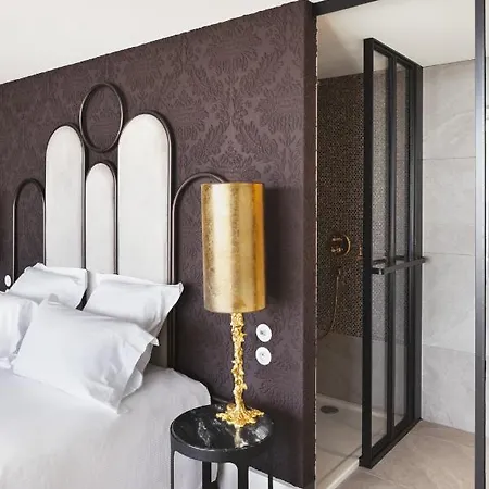 Grand Hotel